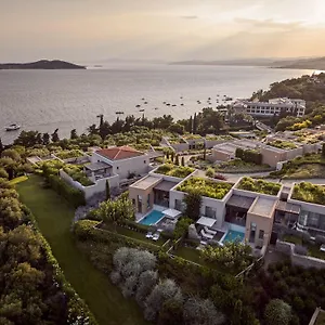 Feriested Eagles - Small Luxury Of The World, Ouranoupoli
